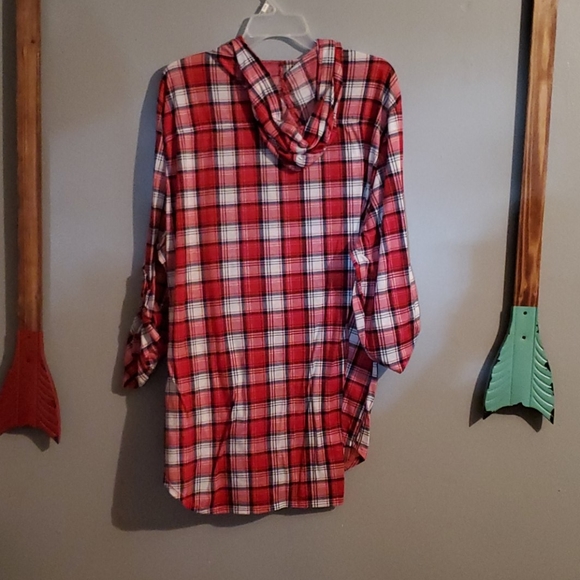 Top - Picture 2 of 2